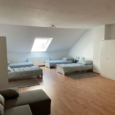 Moeblierte Wohnungen Fuer Monteure Und Arbeiter Саарбрюккен Экстерьер фото