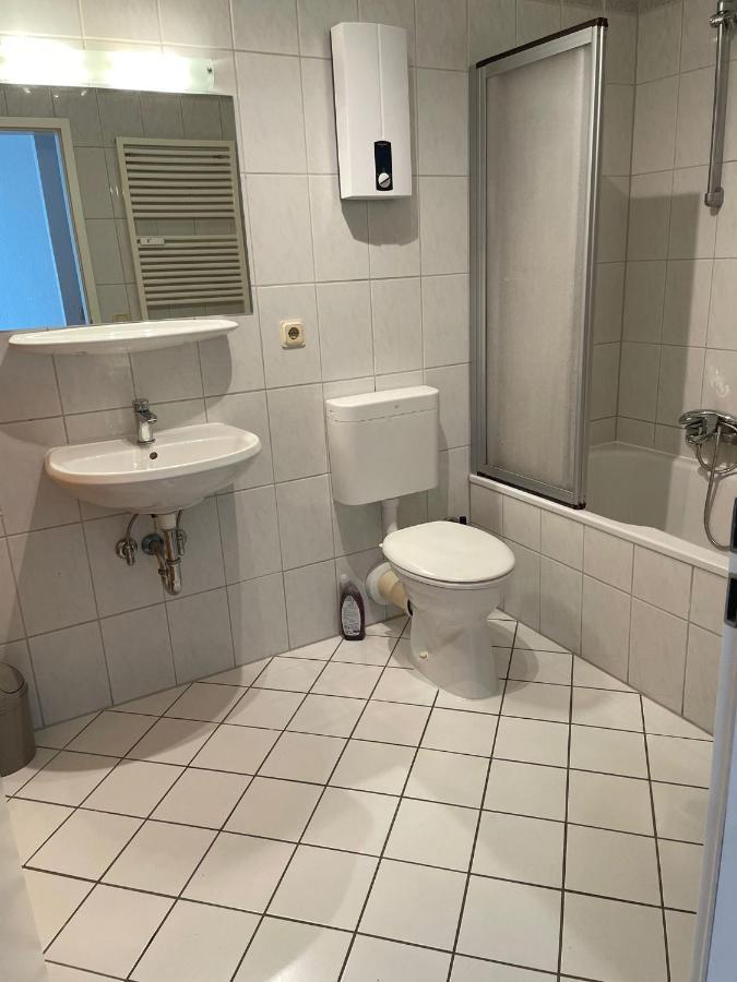 Moeblierte Wohnungen Fuer Monteure Und Arbeiter Саарбрюккен Экстерьер фото